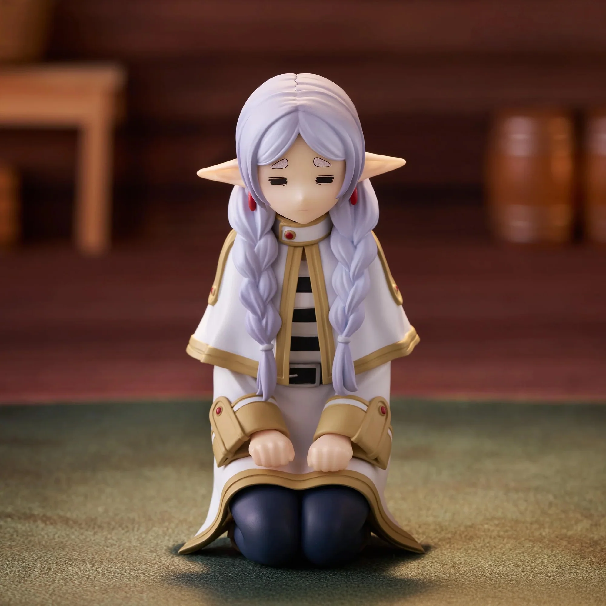 Frieren: Beyond Journey's End Frieren Downcast Noodle Stopper Figure - Image 4