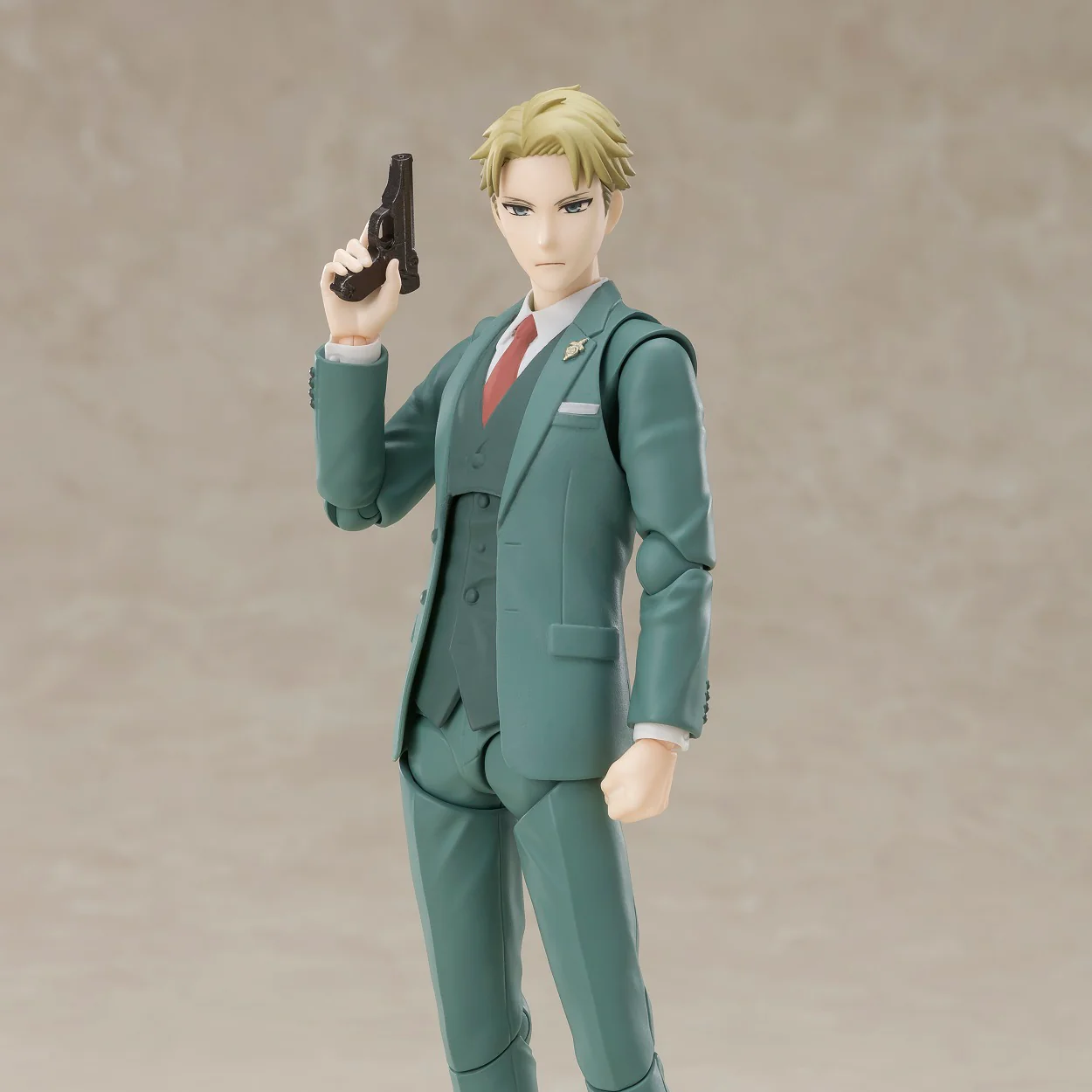 Loid Forger S.H.Figuarts Spy x Family - Image 2