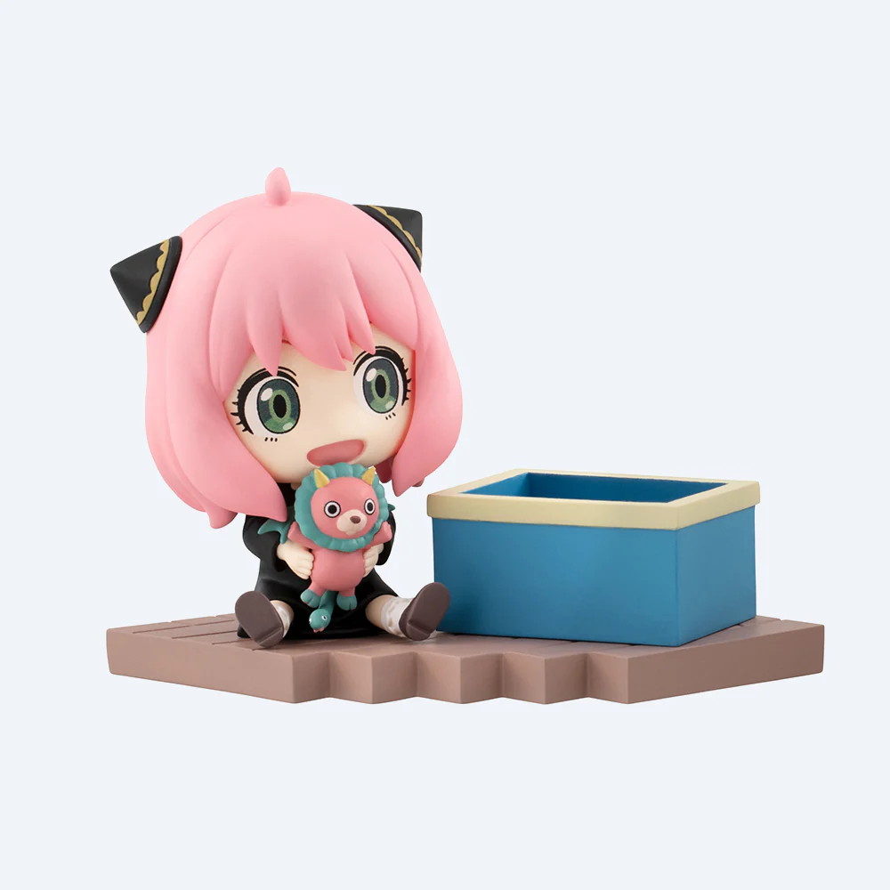 SPY x FAMILY Anya Forger Hold Figure
