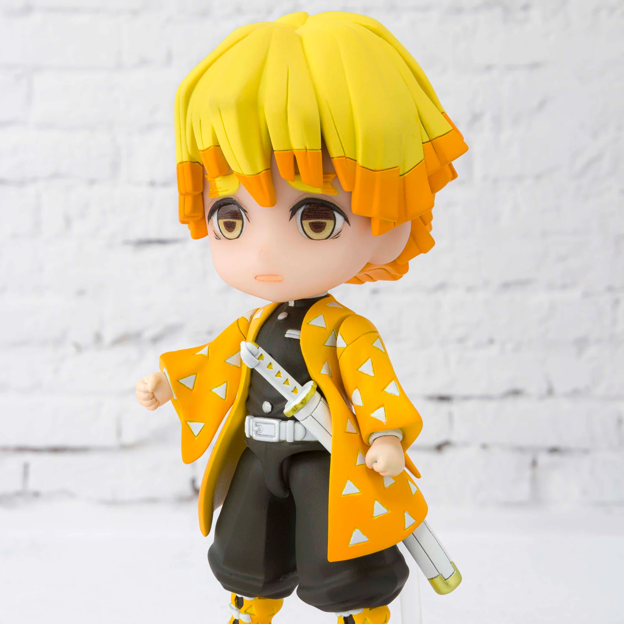 Zenitsu Agatsuma Demon Slayer Figuarts Mini - Image 5